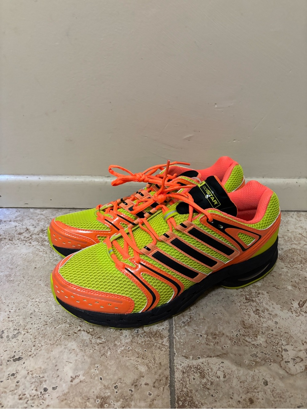Adidas adiSTAR Control 5 Mens 12 Running Shoes Solar Yellow Orange Black KJ7727